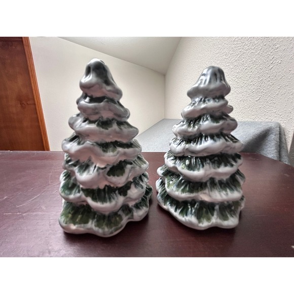 Other - Vintage Style Ceramic Snowy Christmas Tree Salt and Pepper Shakers Set Green 4"